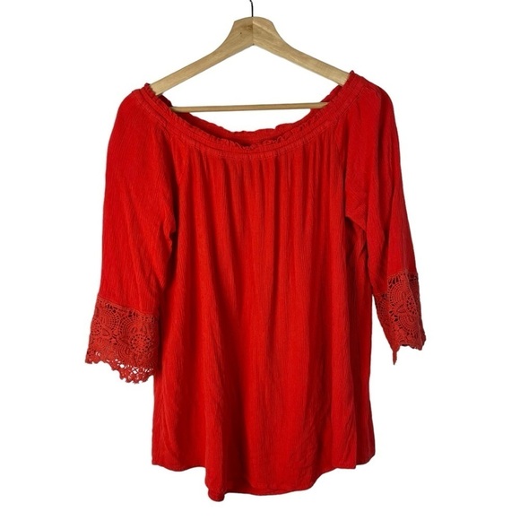 Chelsea & Theodore Red Lace Sleeve Cold Shoulder Long Sleeve Blouse M - Picture 1 of 5